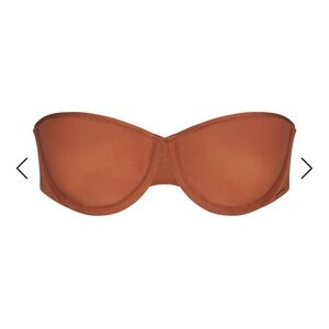 WEIGHTLESS STRAPLESS BRA
BRONZE